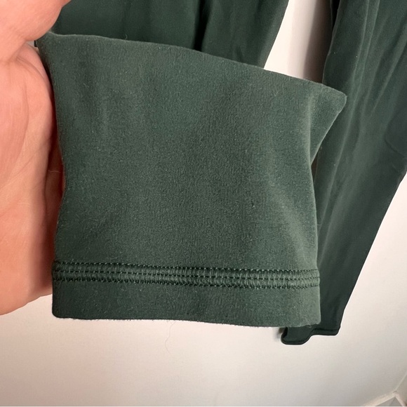 Athleta Salutation Stash Pocket II Tight Legging dark green sz small - Picture 7 of 12